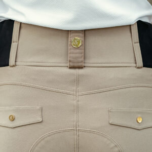 A Tiss B - pantalon romy - pantalon beige - femme - boutons dorés - photo de dos