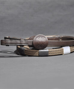 In Horse We Trust - Rênes adjust